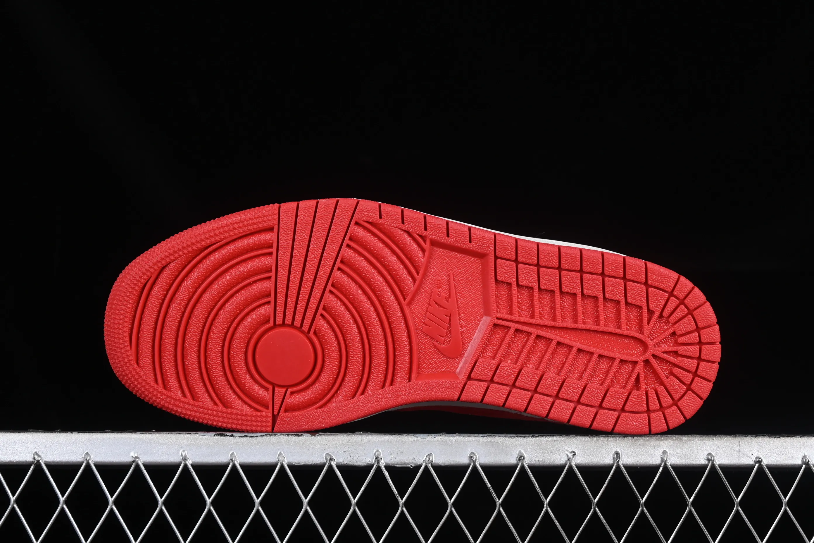 All Categories Air Jordan Jordan Series Basketball Shoes Air Jordan 1 Low Travis Scott x Air Jordan 1 Low OG AJ1 Joe 1 Reversed Overhook Joint Style Casual Sports Basketball Shoes DM7866-698